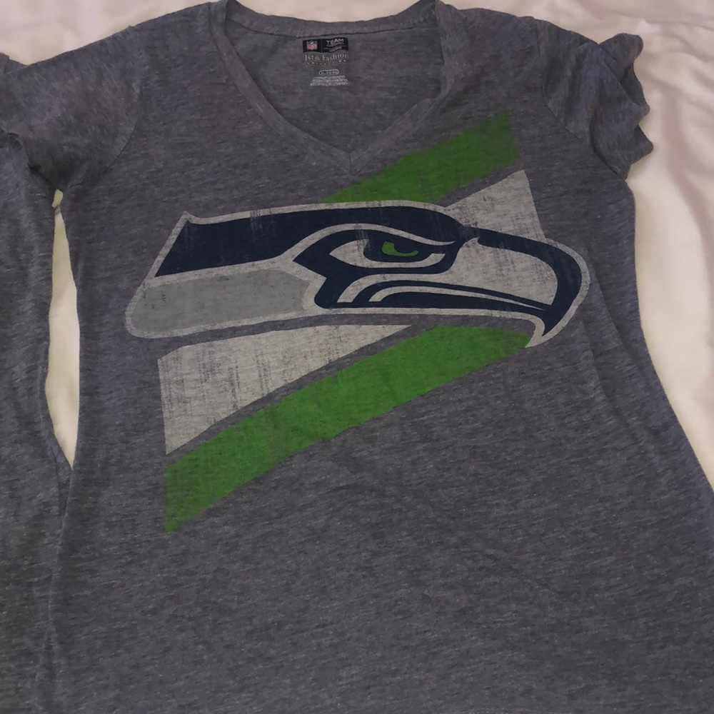 Seahawks t shirt